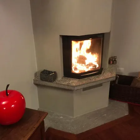 Casa Gelsomino アパート メルゴッツォ