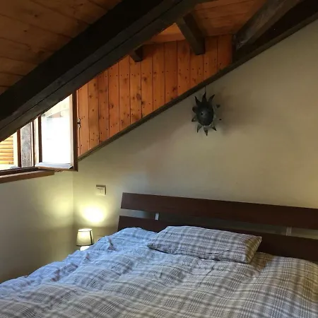 Casa Gelsomino アパート メルゴッツォ