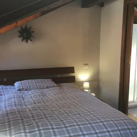 Casa Gelsomino アパート メルゴッツォ